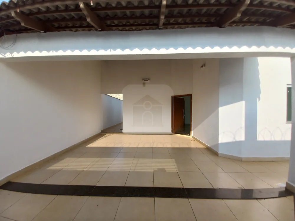 Alugar Casa / Padr&atilde;o em Uberl&acirc;ndia R$ 3.000,00 - Foto 15