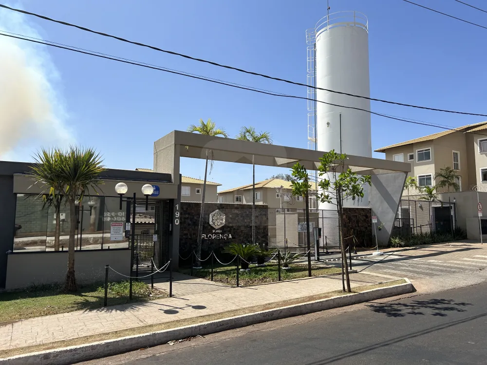 Alugar Apartamento / Padr&atilde;o em Uberl&acirc;ndia R$ 1.250,00 - Foto 1