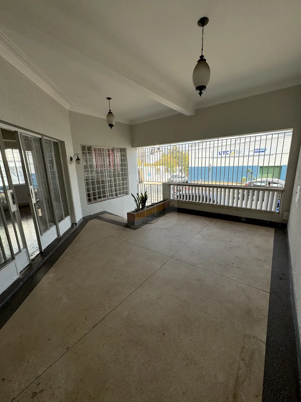 Alugar Casa / Sobrado em Uberl&acirc;ndia R$ 4.000,00 - Foto 6