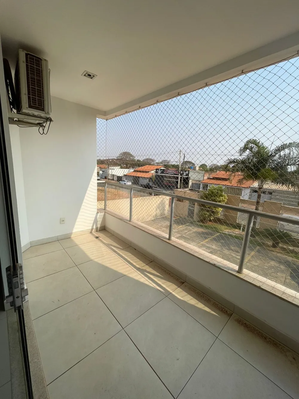 Alugar Apartamento / Padr&atilde;o em Araguari R$ 2.500,00 - Foto 4