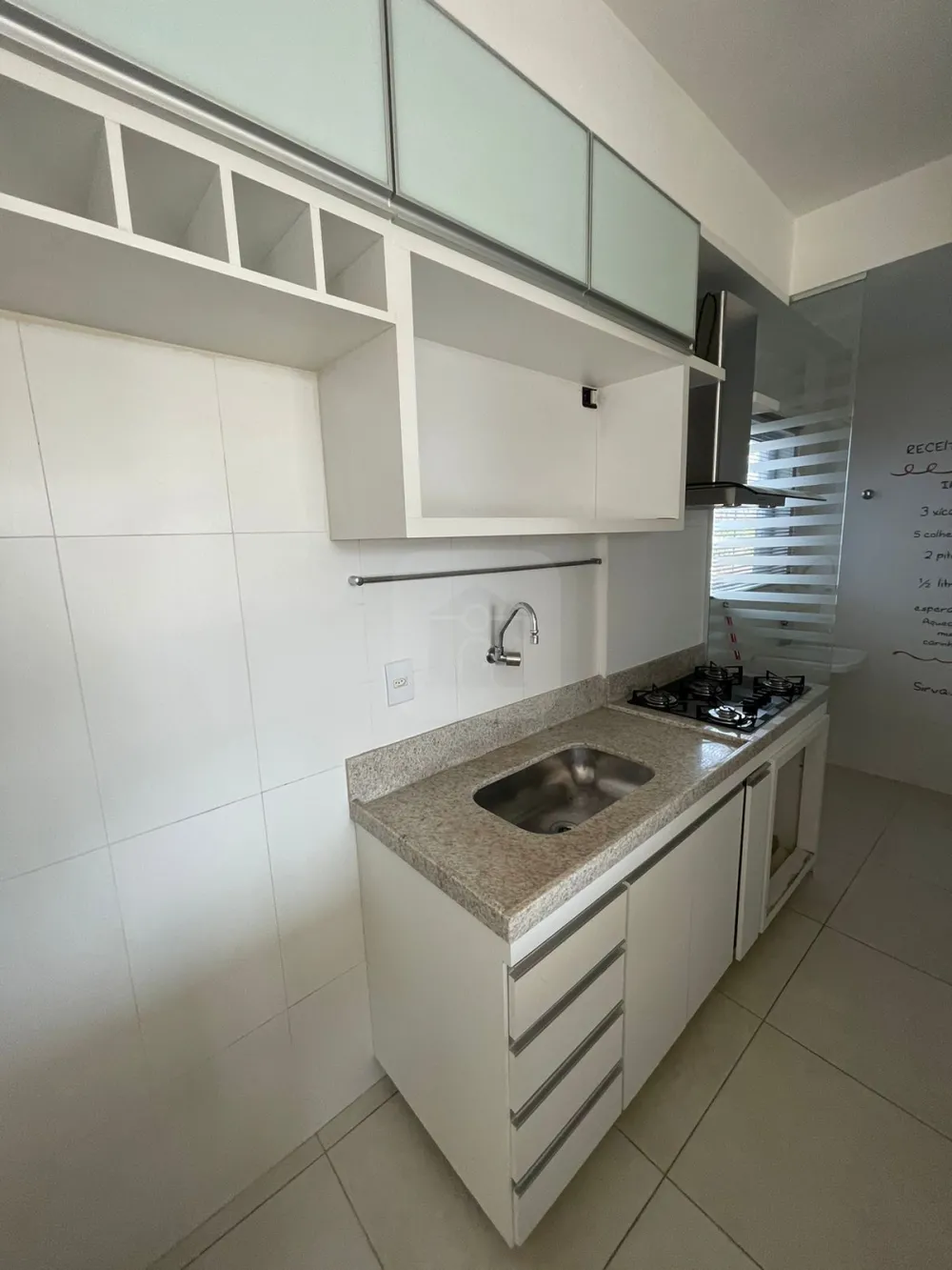 Alugar Apartamento / Padr&atilde;o em Araguari R$ 2.500,00 - Foto 8