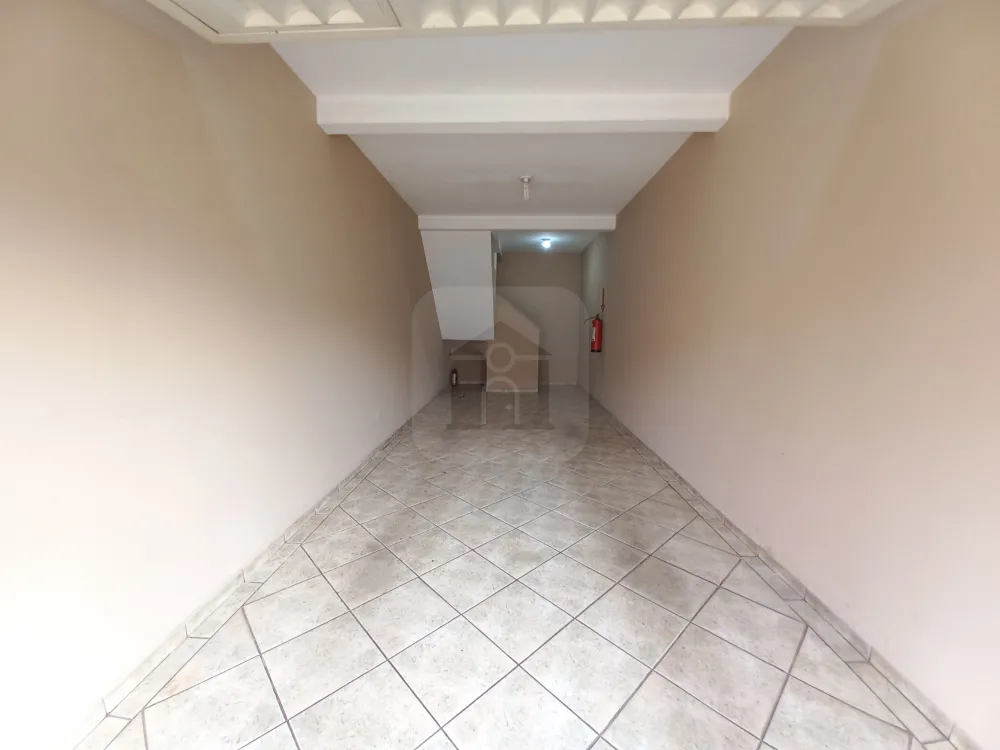 Alugar Apartamento / Sobrado em Uberl&acirc;ndia R$ 2.100,00 - Foto 1