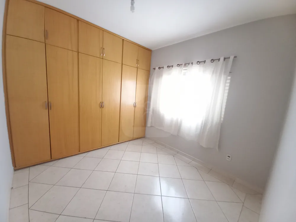 Alugar Apartamento / Sobrado em Uberl&acirc;ndia R$ 2.100,00 - Foto 14