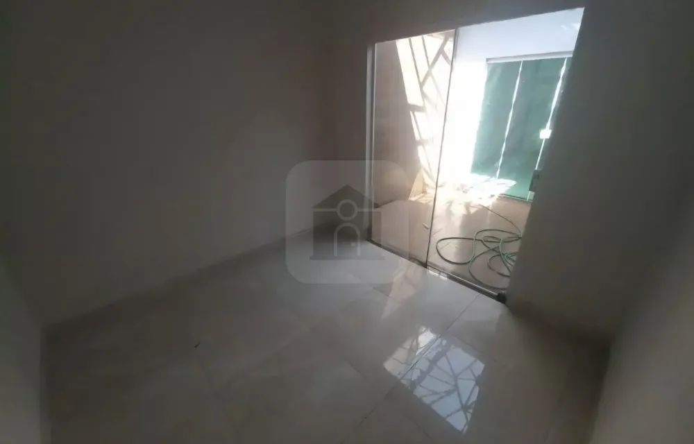 Alugar Casa / Padr&atilde;o em Uberl&acirc;ndia R$ 4.000,00 - Foto 2