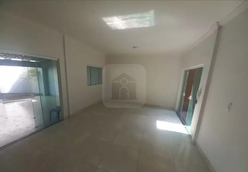 Alugar Casa / Padr&atilde;o em Uberl&acirc;ndia R$ 4.000,00 - Foto 3