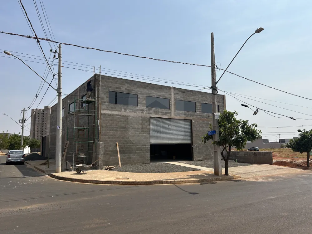 Alugar Comercial / Barrac&atilde;o em Uberl&acirc;ndia R$ 9.000,00 - Foto 1