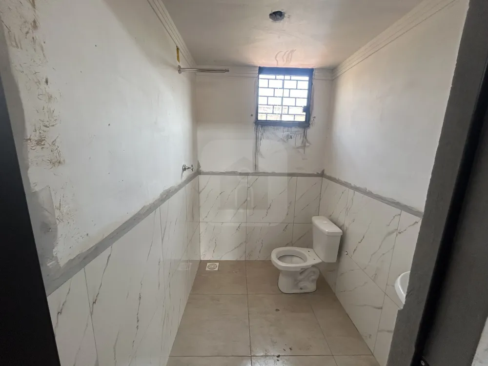 Alugar Comercial / Barrac&atilde;o em Uberl&acirc;ndia R$ 9.000,00 - Foto 2