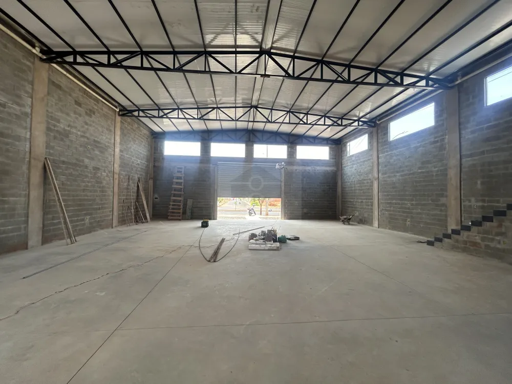 Alugar Comercial / Barrac&atilde;o em Uberl&acirc;ndia R$ 9.000,00 - Foto 5