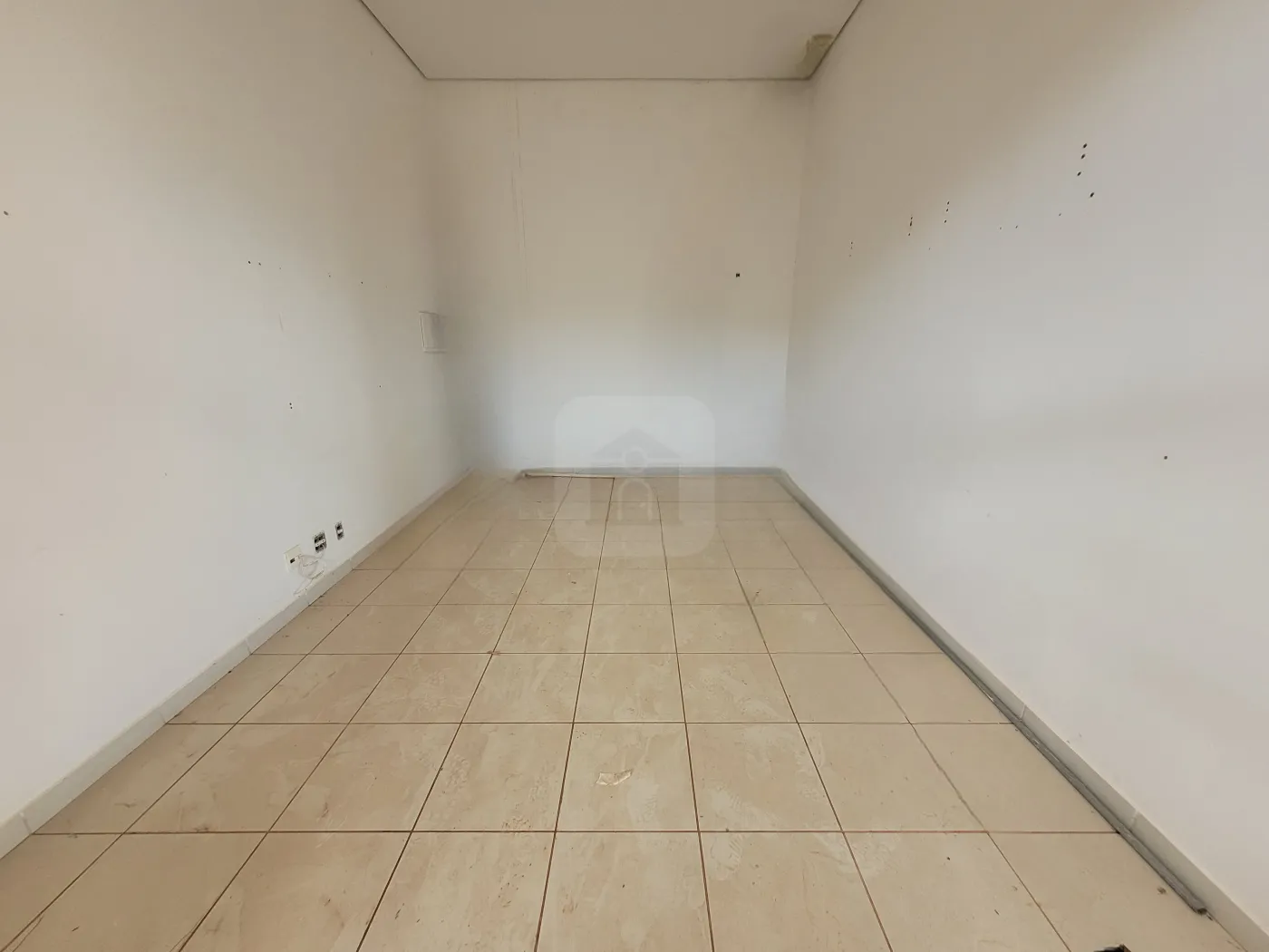 Alugar Comercial / Loja em Uberl&acirc;ndia R$ 850,00 - Foto 3