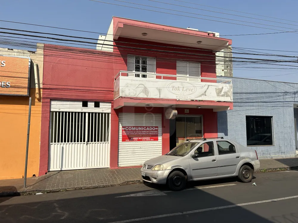 Alugar Comercial / Loja em Uberl&acirc;ndia R$ 2.800,00 - Foto 1