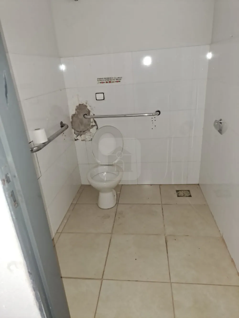 Alugar Comercial / Galp&atilde;o em Uberl&acirc;ndia R$ 3.000,00 - Foto 5