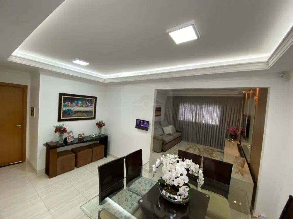 Comprar Casa / Padr&atilde;o em Uberl&acirc;ndia R$ 720.000,00 - Foto 7