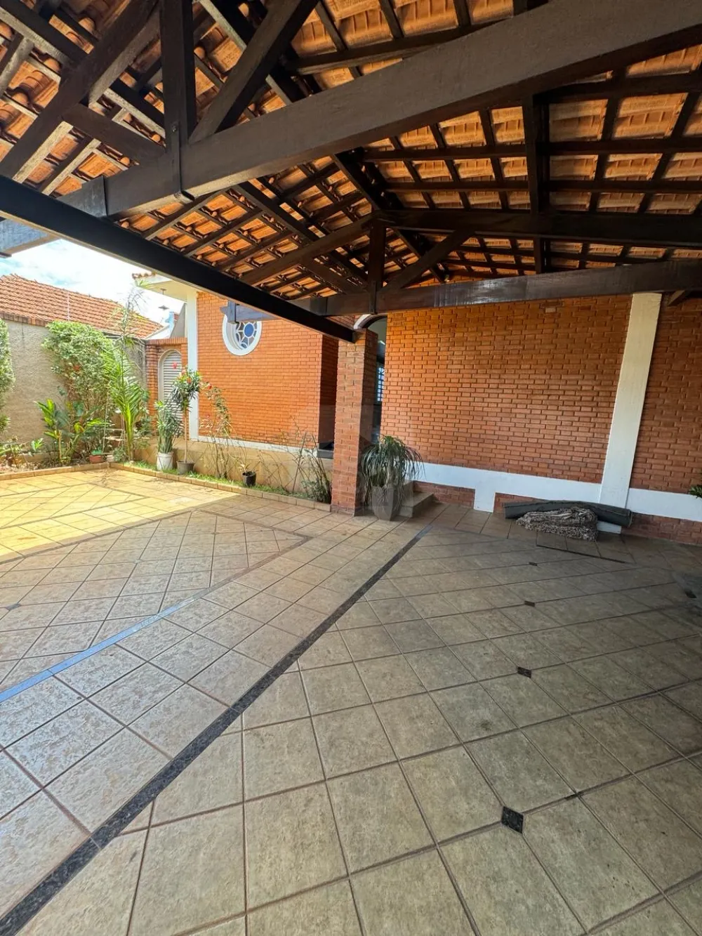 Comprar Casa / Padr&atilde;o em Araguari R$ 1.500.000,00 - Foto 2