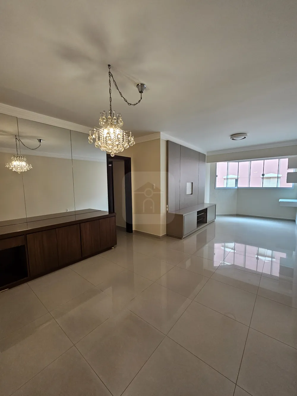 Alugar Apartamento / Padr&atilde;o em Uberl&acirc;ndia R$ 2.600,00 - Foto 2