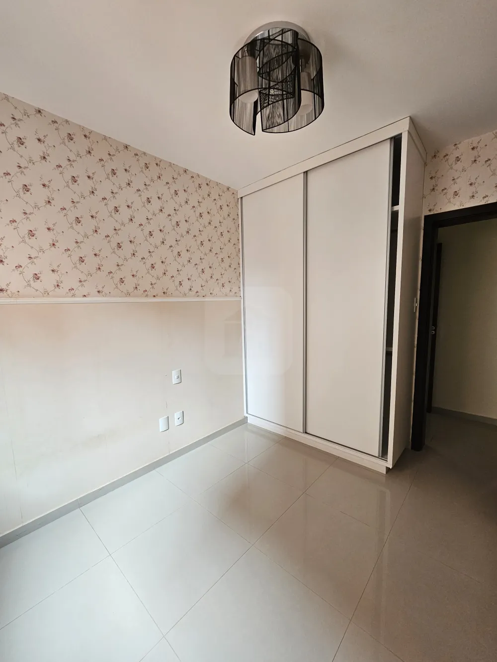 Alugar Apartamento / Padr&atilde;o em Uberl&acirc;ndia R$ 2.600,00 - Foto 5