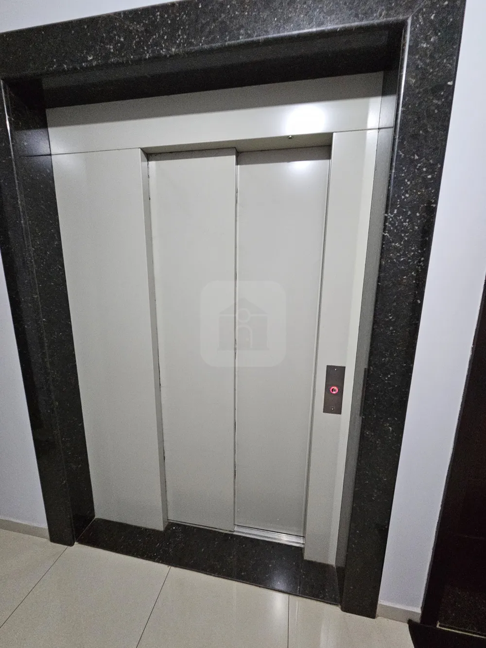 Alugar Apartamento / Padr&atilde;o em Uberl&acirc;ndia R$ 2.600,00 - Foto 1