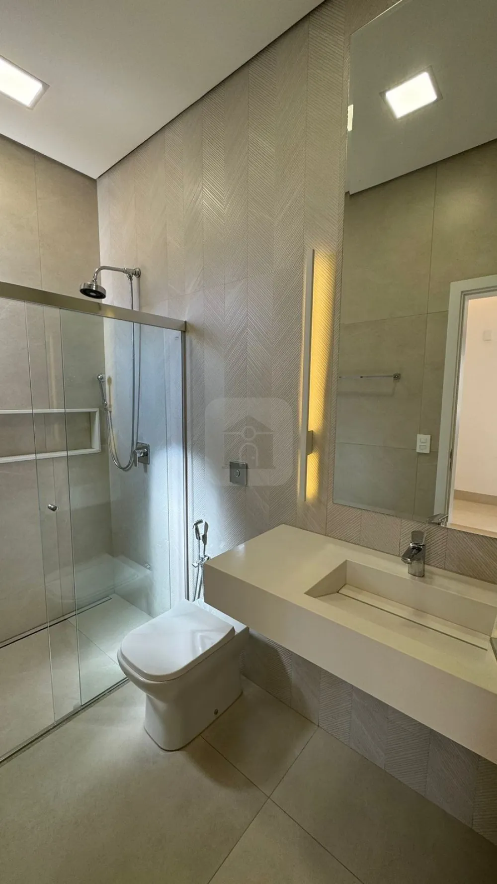 Alugar Casa / Condom&iacute;nio ou Loteamento Fechado em Uberl&acirc;ndia R$ 12.000,00 - Foto 14