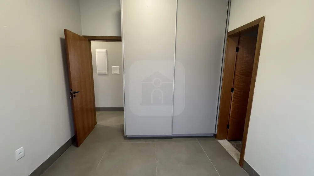 Comprar Casa / Condom&iacute;nio ou Loteamento Fechado em Uberl&acirc;ndia R$ 1.850.000,00 - Foto 8