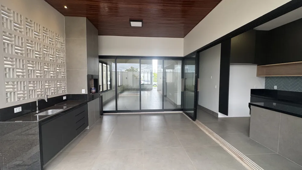 Comprar Casa / Condom&iacute;nio ou Loteamento Fechado em Uberl&acirc;ndia R$ 1.850.000,00 - Foto 15