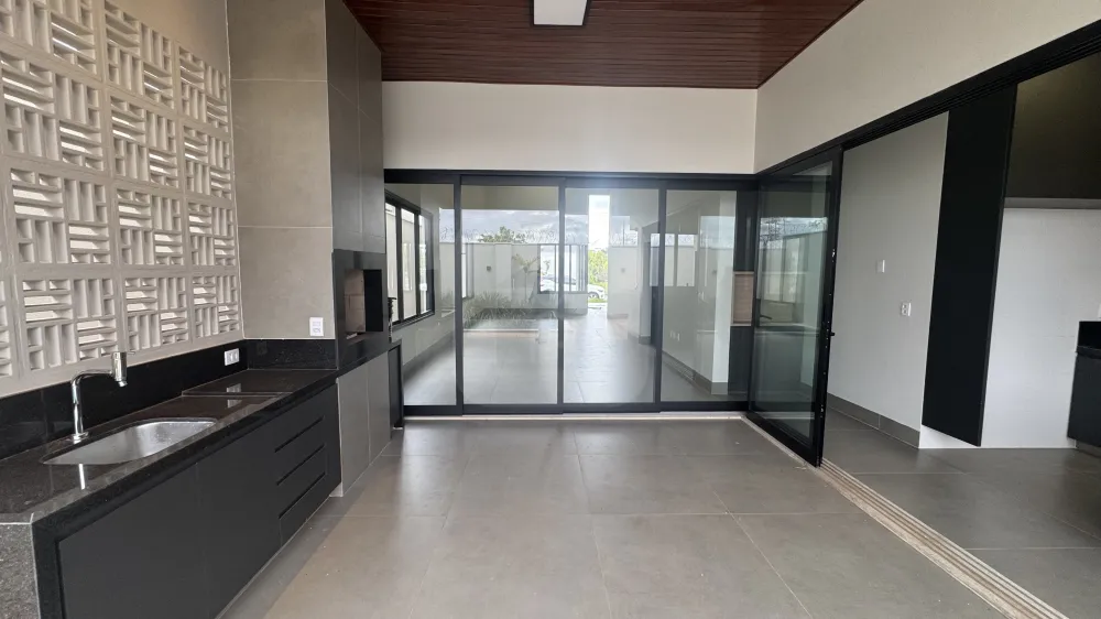 Comprar Casa / Condom&iacute;nio ou Loteamento Fechado em Uberl&acirc;ndia R$ 1.850.000,00 - Foto 16