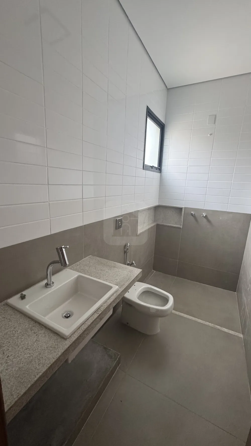 Alugar Casa / Condom&iacute;nio ou Loteamento Fechado em Uberl&acirc;ndia R$ 10.000,00 - Foto 8