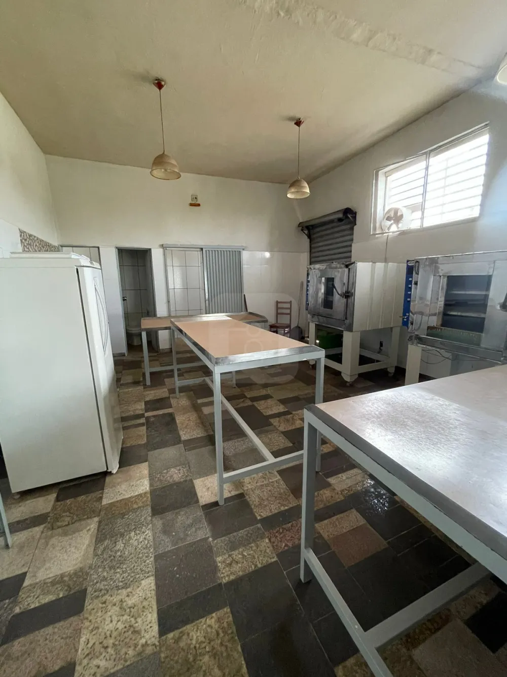 Alugar Comercial / C&ocirc;modo em Araguari R$ 1.500,00 - Foto 3