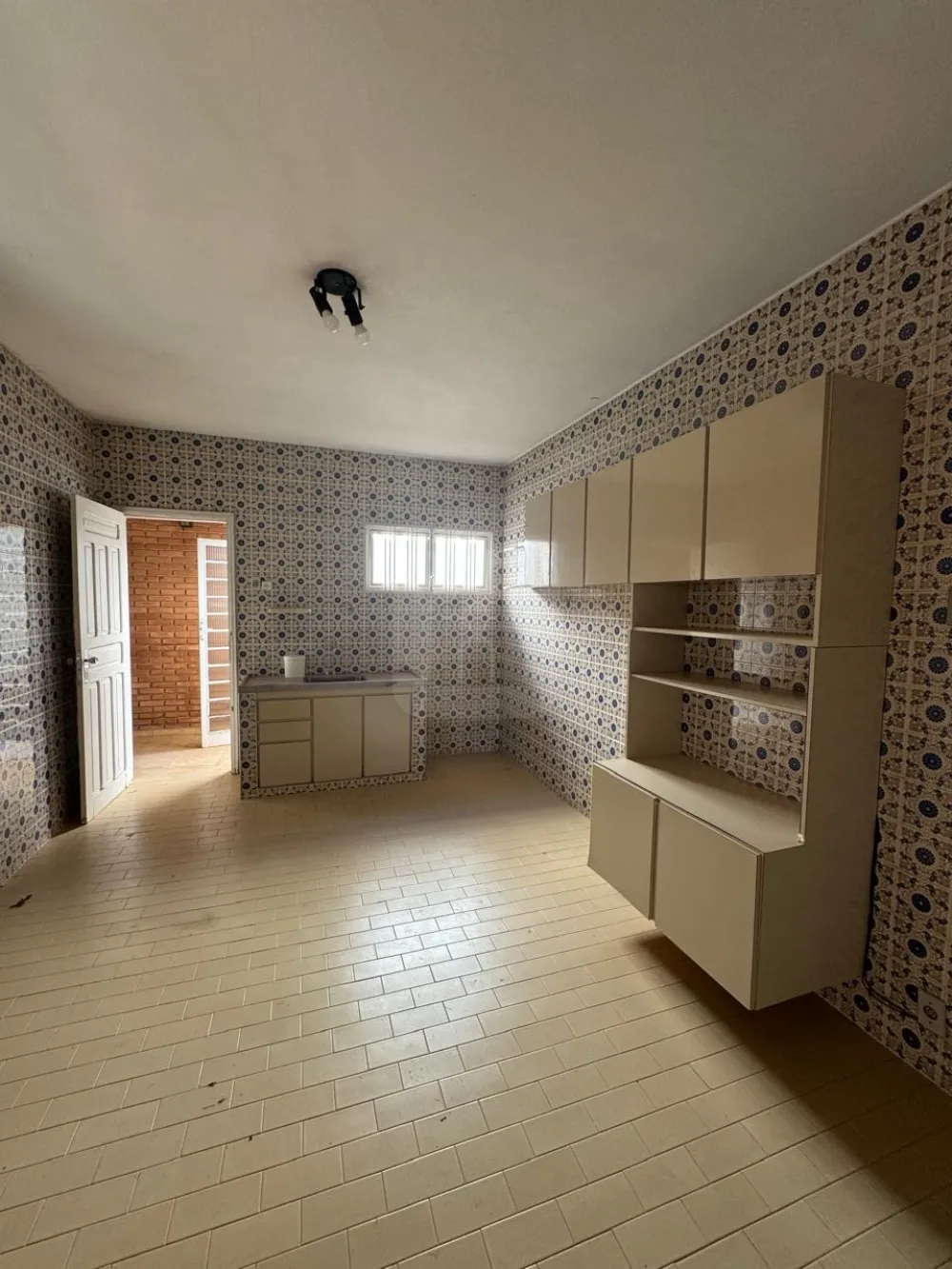 Comprar Casa / Padr&atilde;o em Araguari R$ 700.000,00 - Foto 3