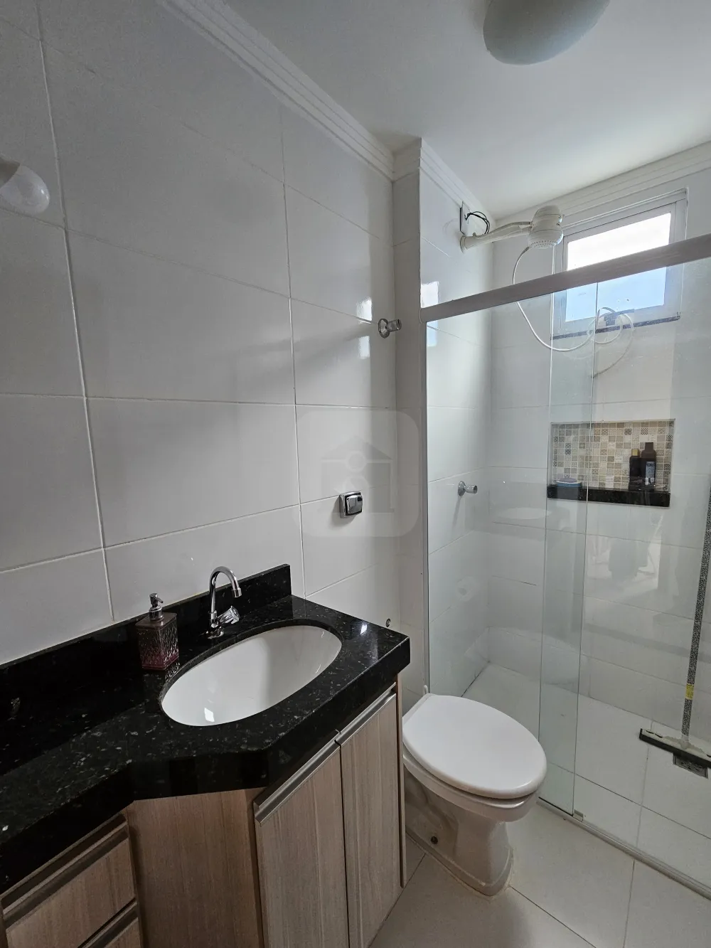 Alugar Apartamento / Padr&atilde;o em Uberl&acirc;ndia R$ 1.300,00 - Foto 9