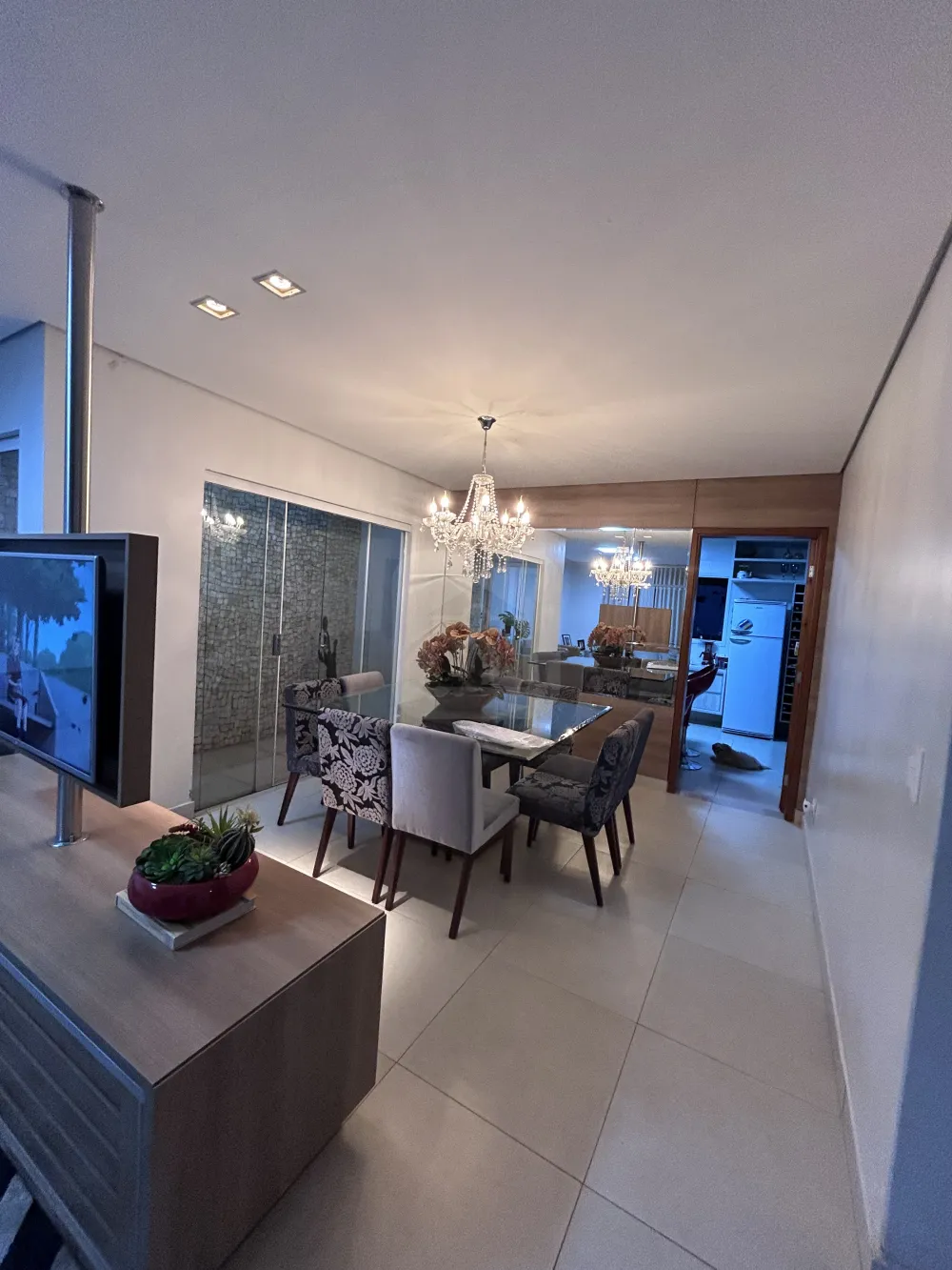 Comprar Casa / Padr&atilde;o em Uberl&acirc;ndia R$ 650.000,00 - Foto 4