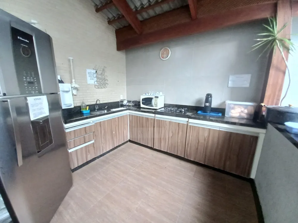 Alugar Comercial / Sala Comercial em Uberl&acirc;ndia R$ 10.000,00 - Foto 7