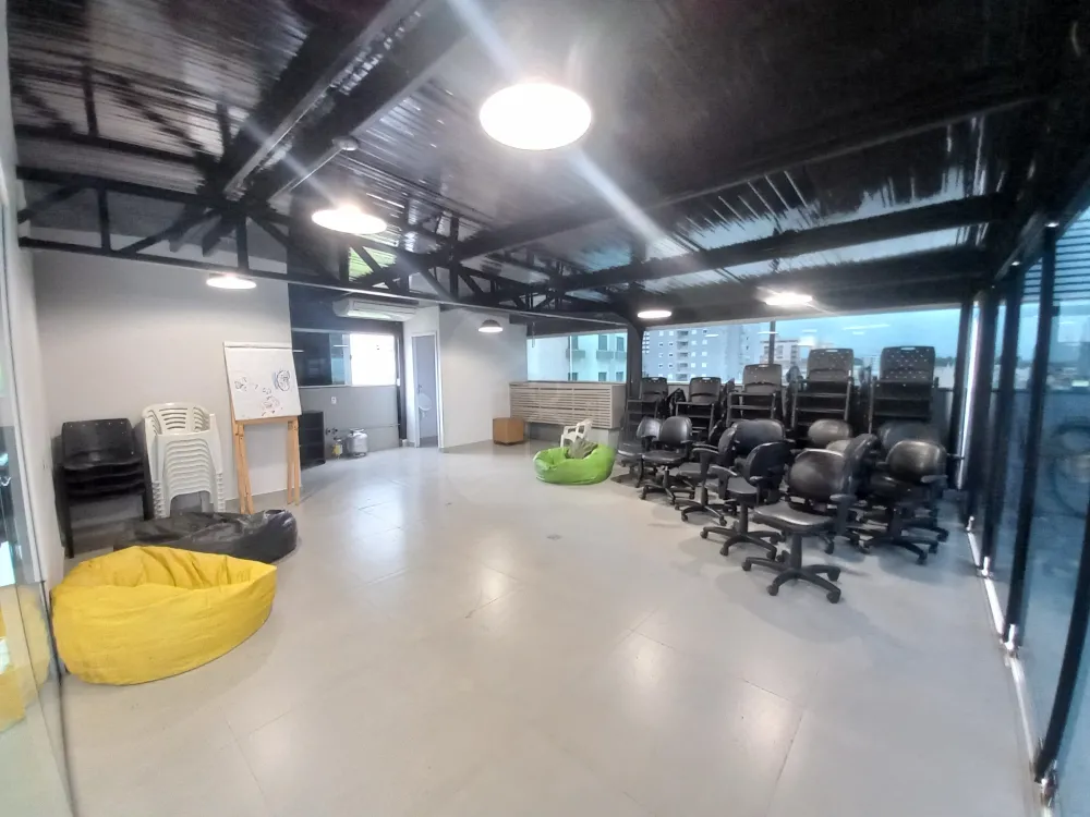 Alugar Comercial / Sala Comercial em Uberl&acirc;ndia R$ 10.000,00 - Foto 10