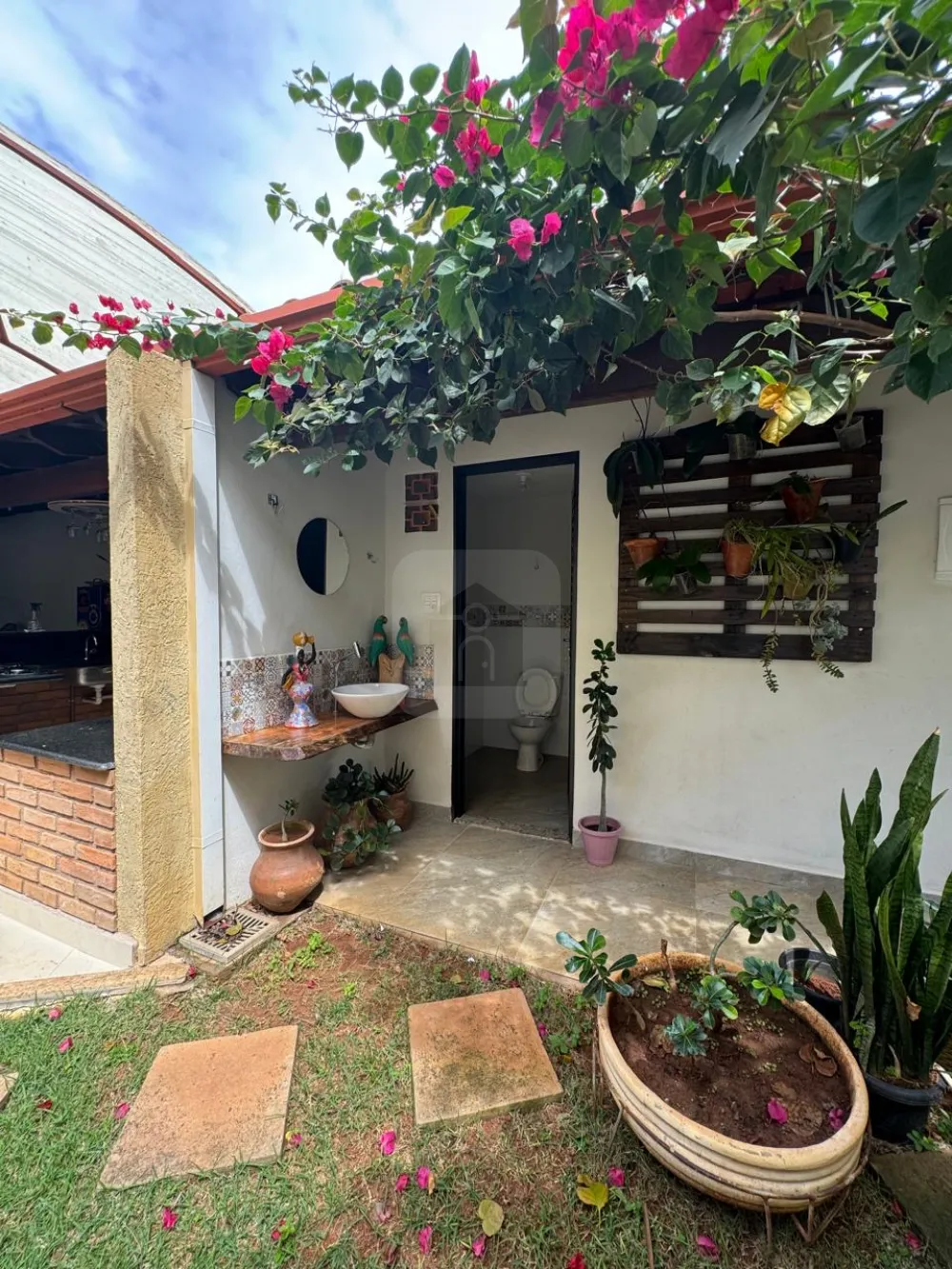 Comprar Casa / Padr&atilde;o em Araguari R$ 900.000,00 - Foto 4