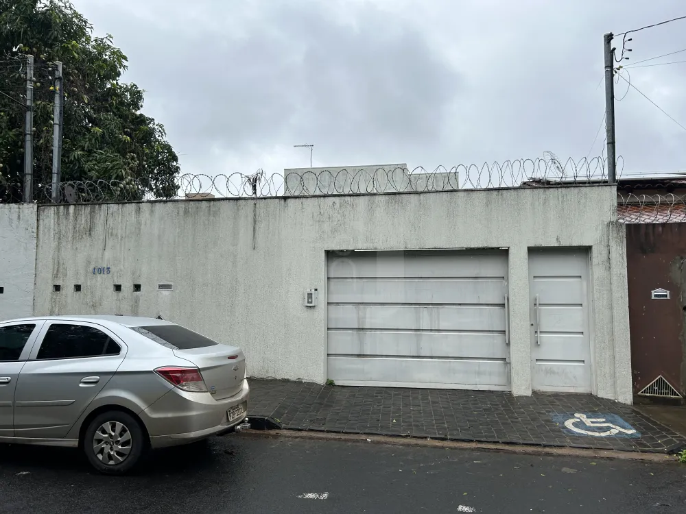 Alugar Apartamento / Padr&atilde;o em Uberl&acirc;ndia R$ 1.300,00 - Foto 1