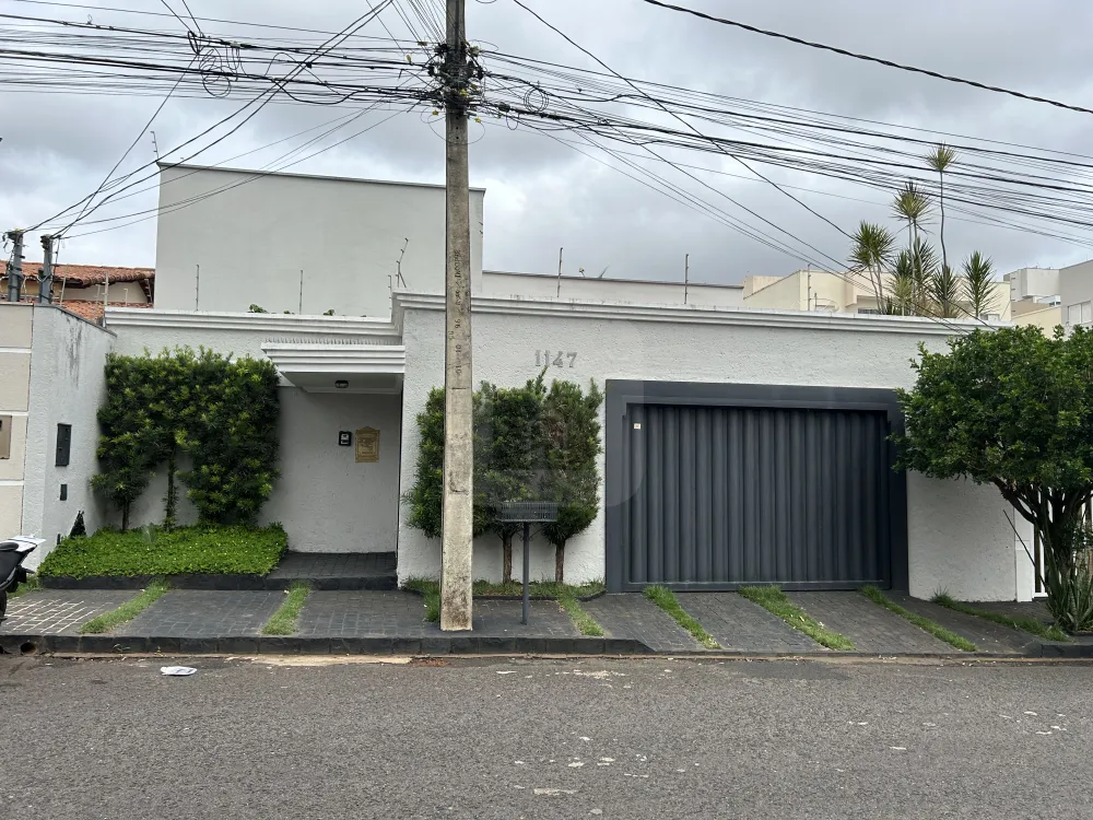 Comprar Casa / Padr&atilde;o em Uberl&acirc;ndia - Foto 1