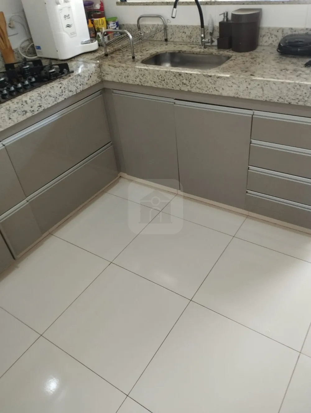 Comprar Casa / Geminada em Uberl&acirc;ndia R$ 360.000,00 - Foto 3