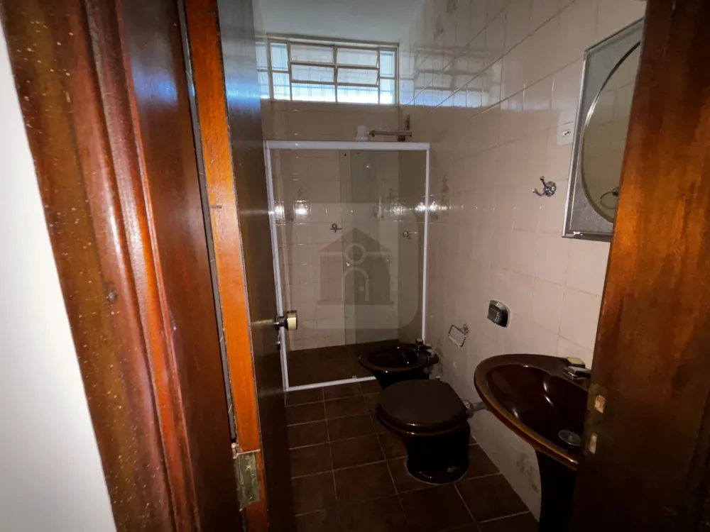 Alugar Casa / Padr&atilde;o em Uberl&acirc;ndia R$ 3.900,00 - Foto 7