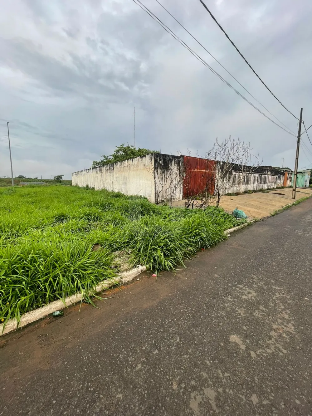 Alugar Comercial / Barrac&atilde;o em Araguari R$ 4.800,00 - Foto 4