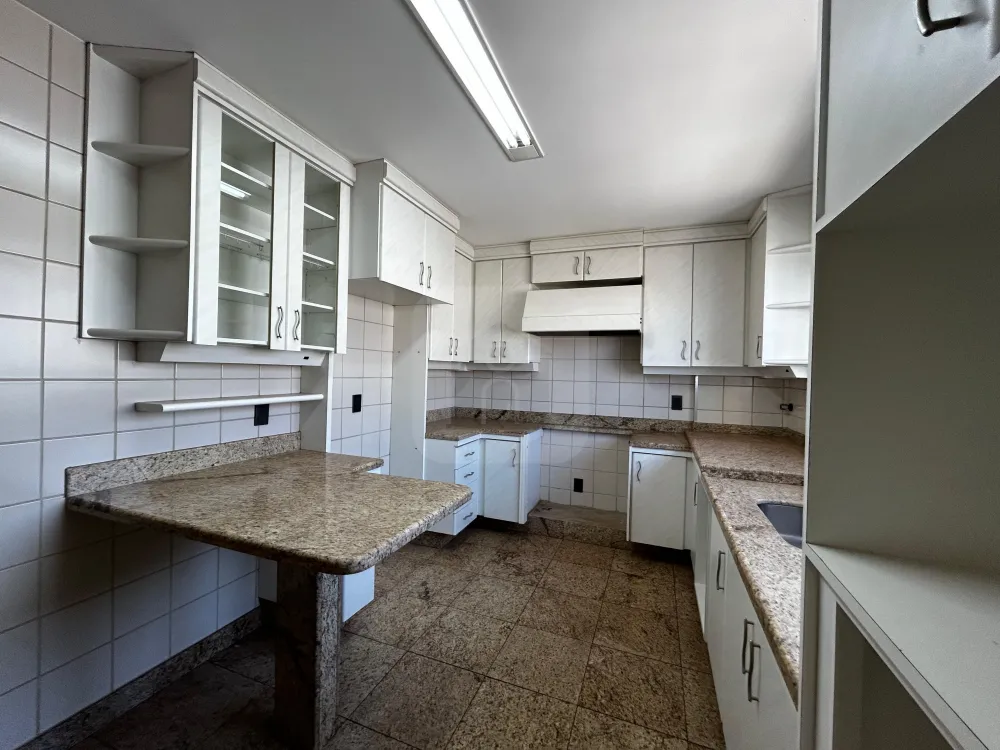 Comprar Apartamento / Padr&atilde;o em Uberl&acirc;ndia R$ 997.000,00 - Foto 18