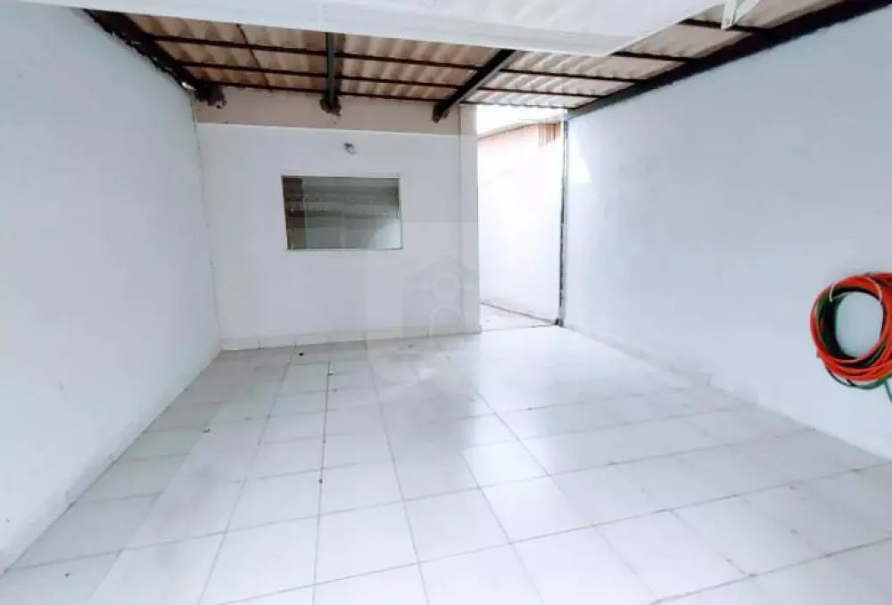 Comprar Casa / Padr&atilde;o em Uberl&acirc;ndia R$ 275.000,00 - Foto 1