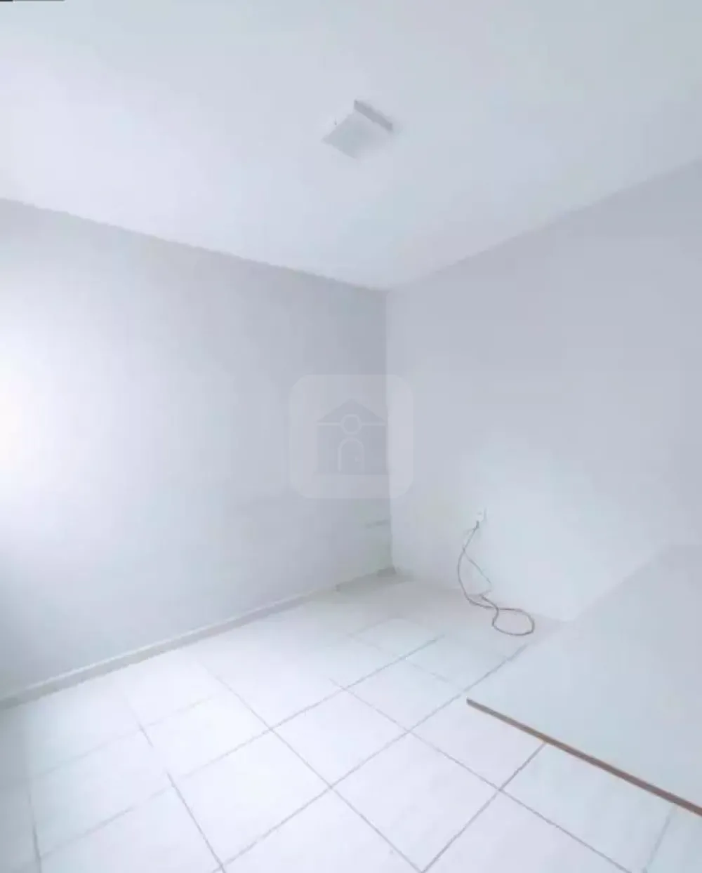 Comprar Casa / Padr&atilde;o em Uberl&acirc;ndia R$ 275.000,00 - Foto 3