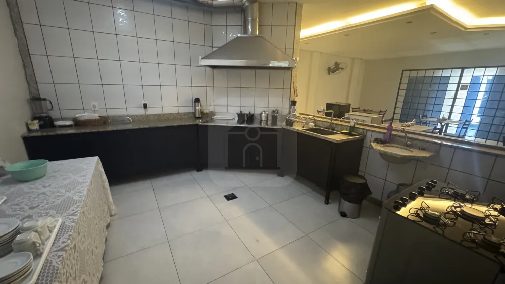 Alugar Comercial / Pr&eacute;dio em Uberl&acirc;ndia R$ 35.000,00 - Foto 6