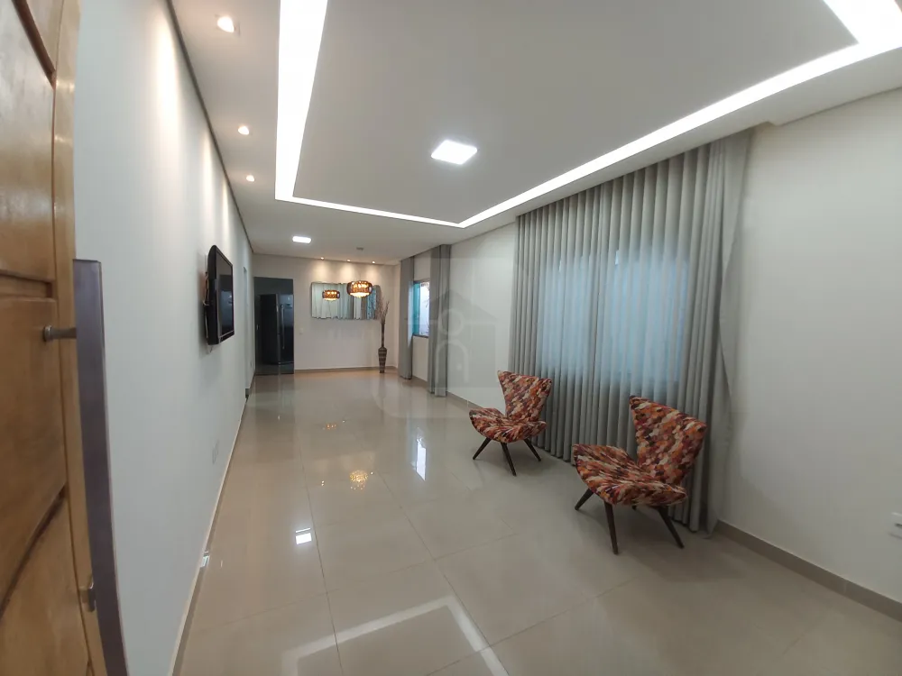 Alugar Casa / Padr&atilde;o em Uberl&acirc;ndia R$ 3.400,00 - Foto 3