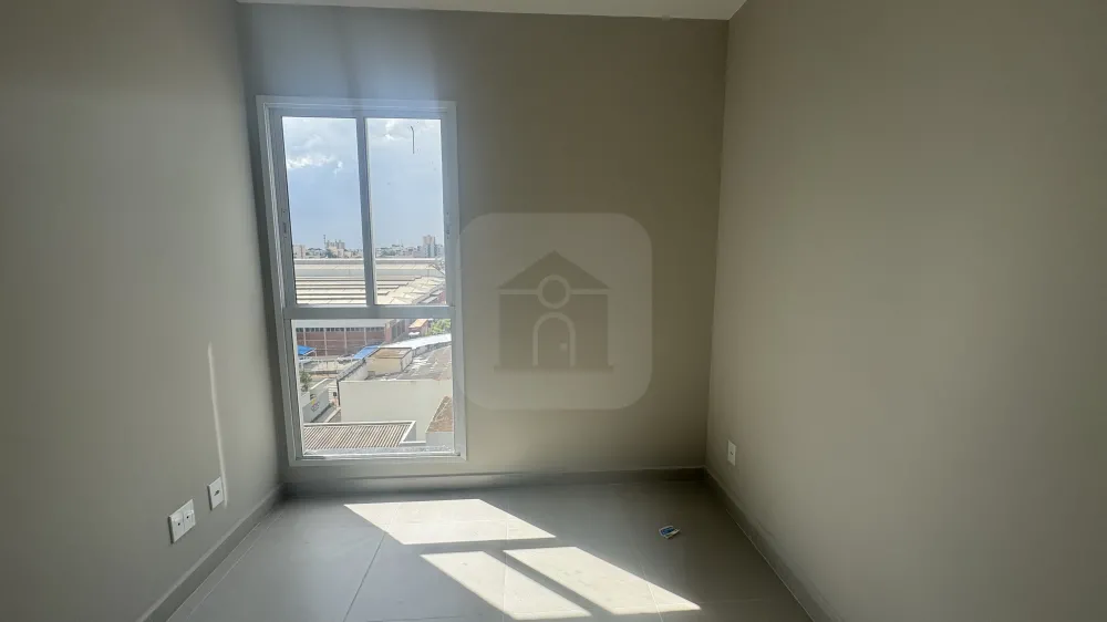 Alugar Apartamento / Padr&atilde;o em Uberl&acirc;ndia R$ 2.200,00 - Foto 5
