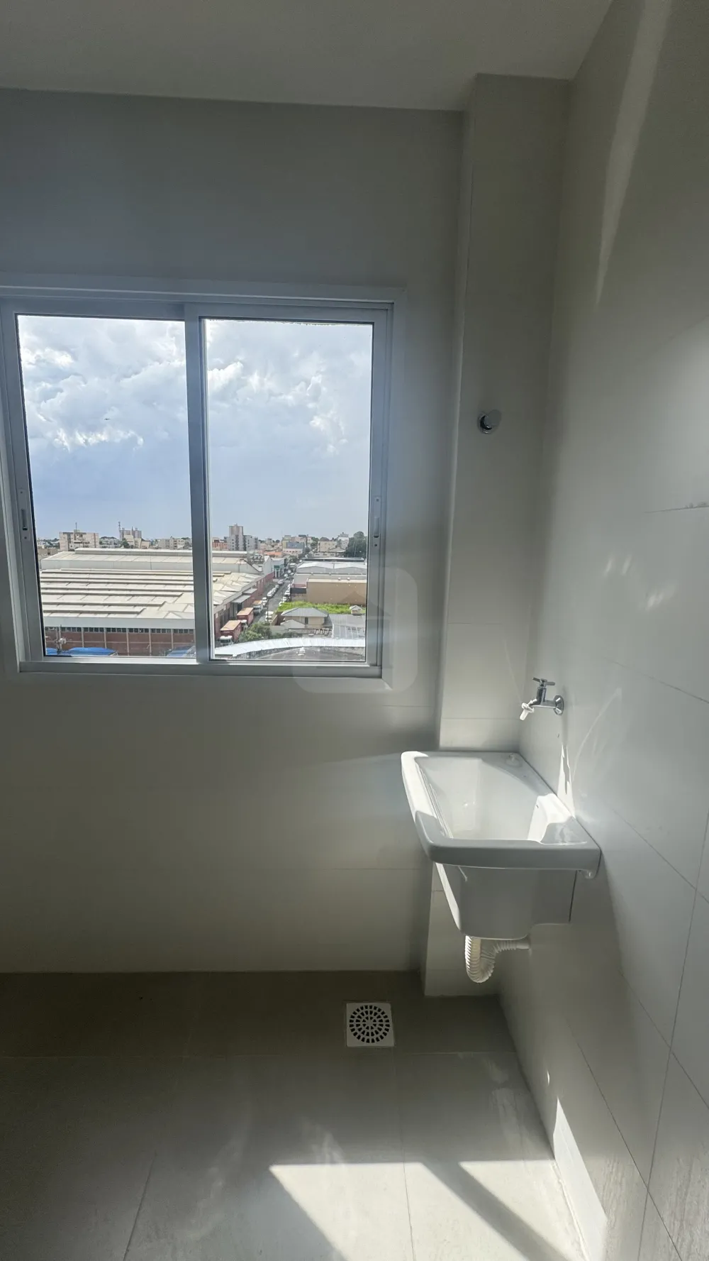 Alugar Apartamento / Padr&atilde;o em Uberl&acirc;ndia R$ 2.200,00 - Foto 9
