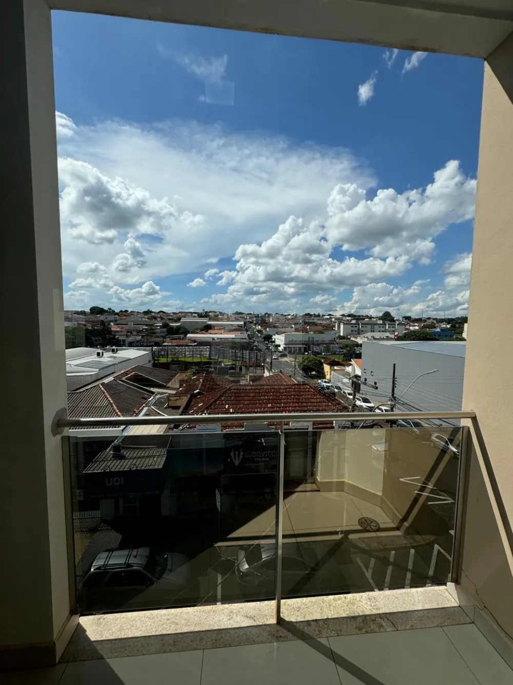 Alugar Apartamento / Quitinete em Araguari R$ 1.900,00 - Foto 7