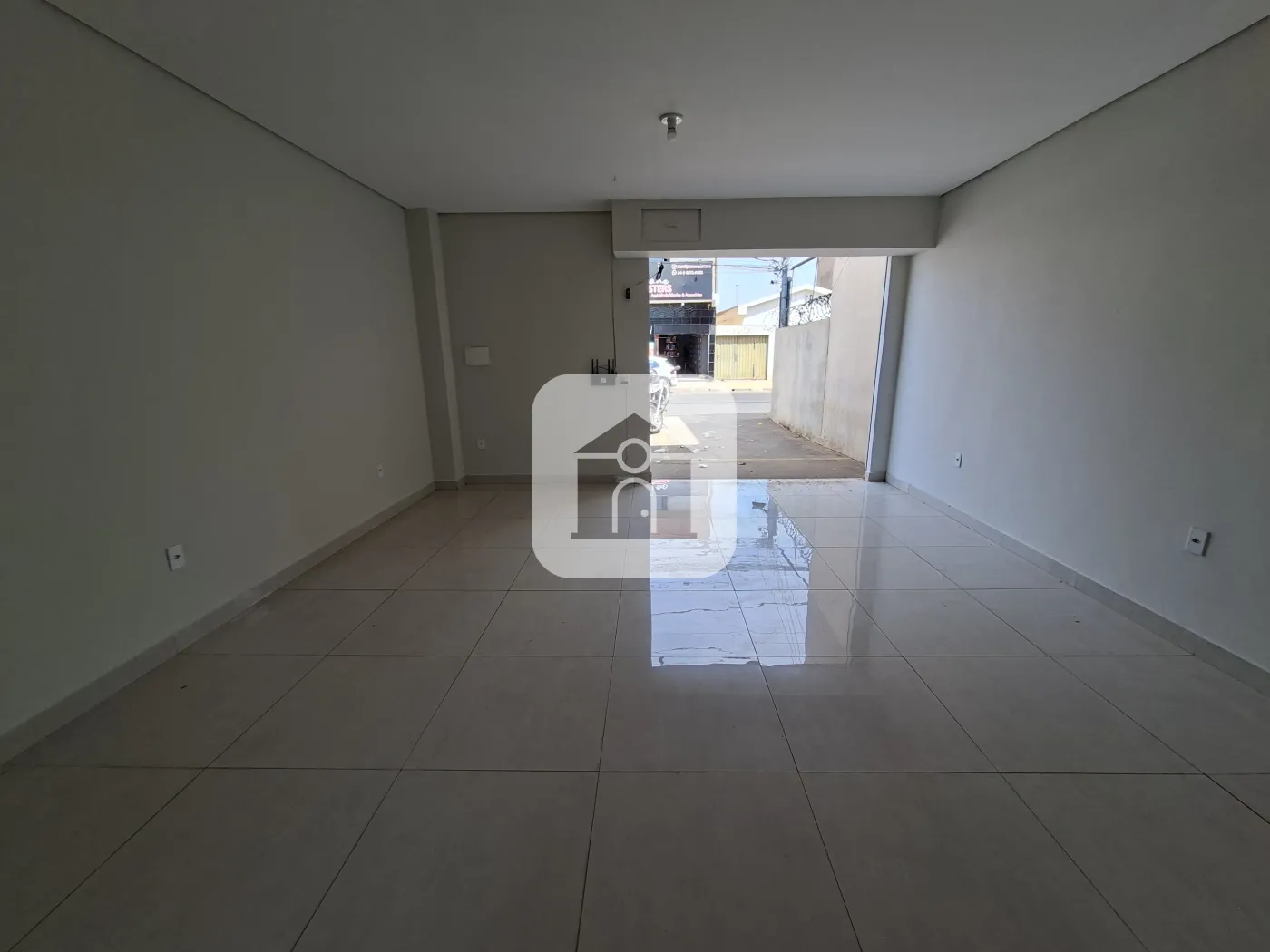 Comprar Comercial / Loja em Uberl&acirc;ndia - Foto 2