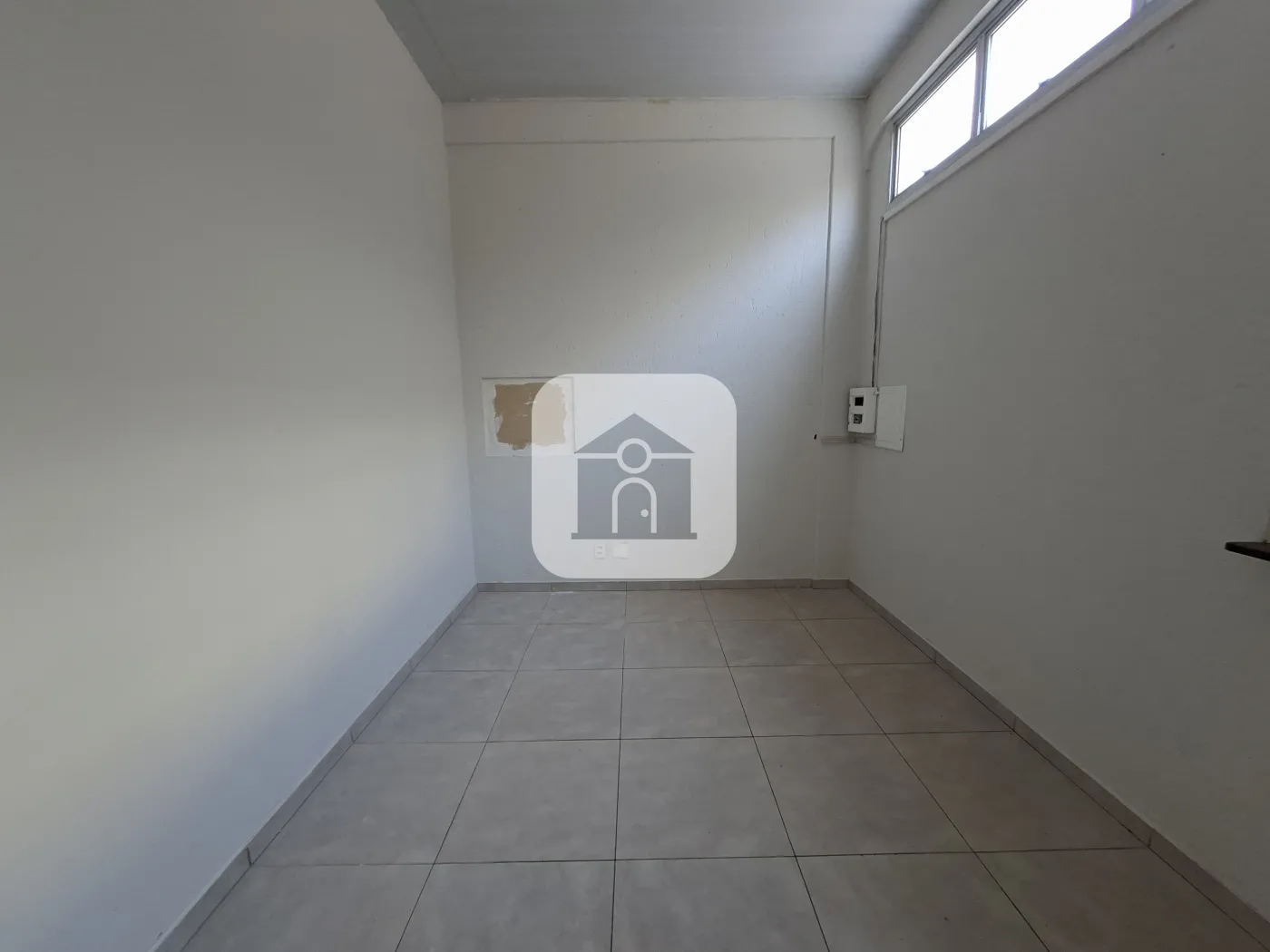 Alugar Comercial / Loja em Uberl&acirc;ndia R$ 10.000,00 - Foto 4