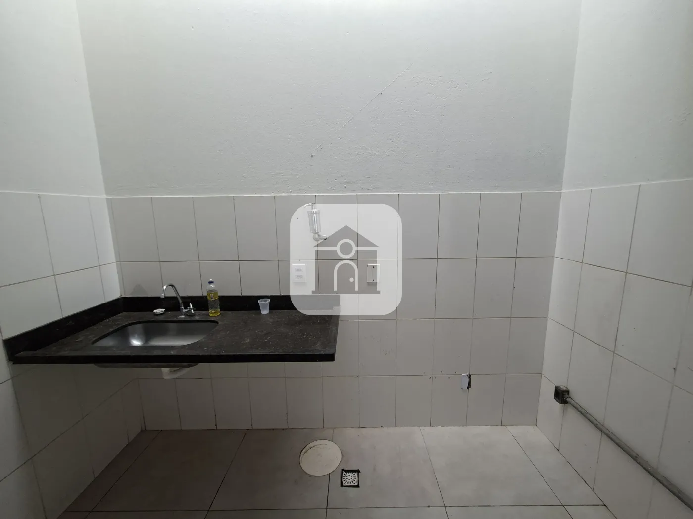 Alugar Comercial / Loja em Uberl&acirc;ndia R$ 10.000,00 - Foto 5