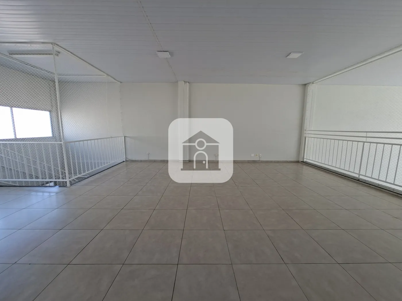 Alugar Comercial / Loja em Uberl&acirc;ndia R$ 10.000,00 - Foto 11