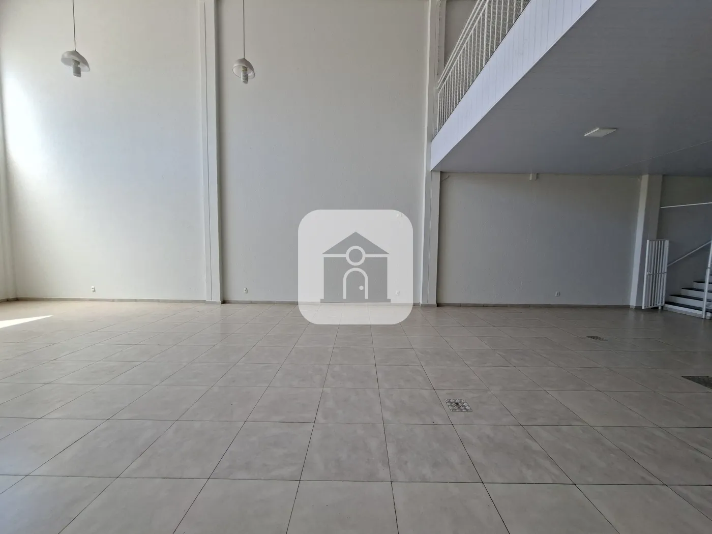 Alugar Comercial / Loja em Uberl&acirc;ndia R$ 10.000,00 - Foto 16